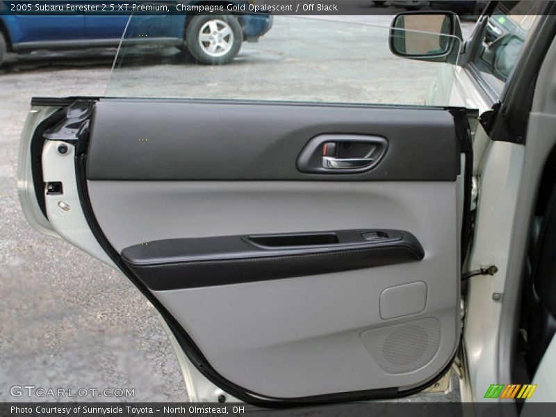 Door Panel of 2005 Forester 2.5 XT Premium