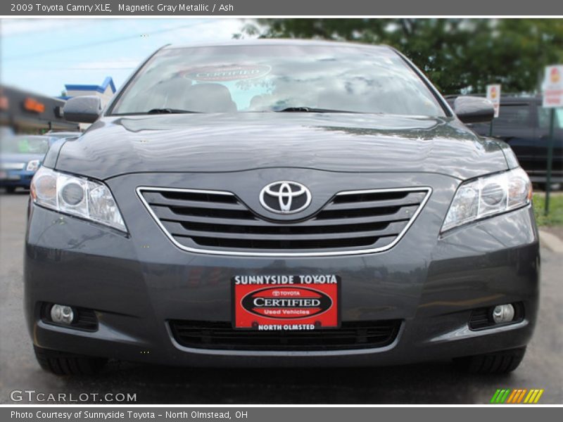 Magnetic Gray Metallic / Ash 2009 Toyota Camry XLE