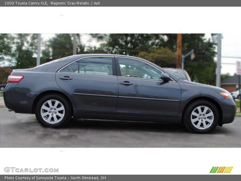 Magnetic Gray Metallic / Ash 2009 Toyota Camry XLE
