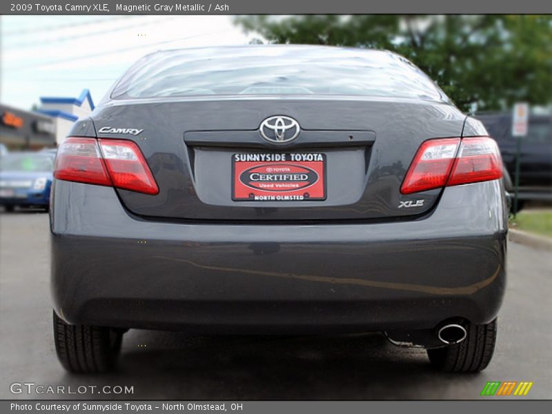 Magnetic Gray Metallic / Ash 2009 Toyota Camry XLE