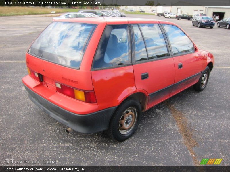  1990 Metro LSi 4 Door Hatchback Bright Red