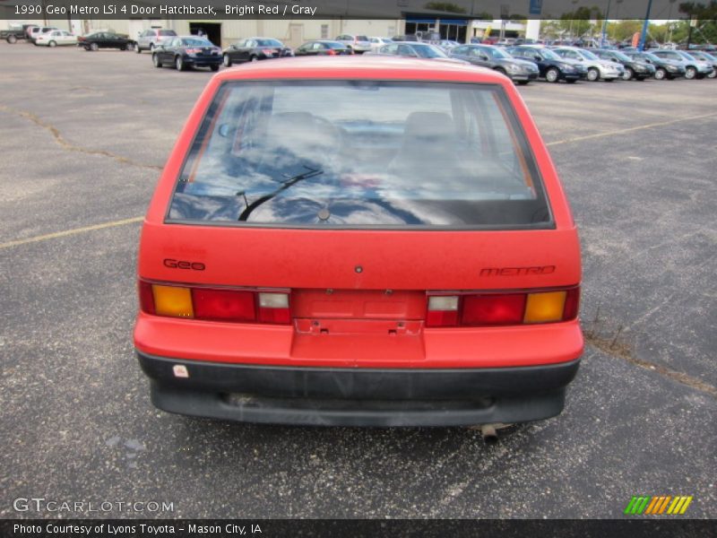  1990 Metro LSi 4 Door Hatchback Bright Red