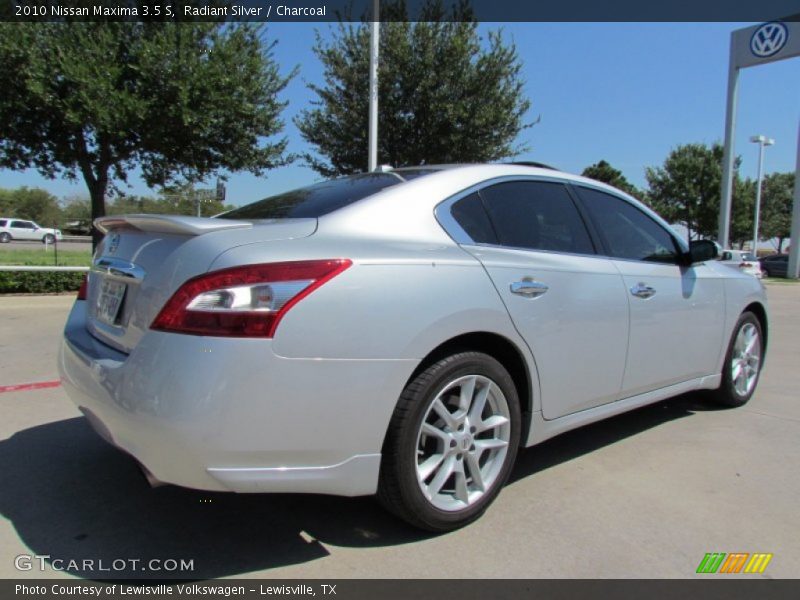 Radiant Silver / Charcoal 2010 Nissan Maxima 3.5 S