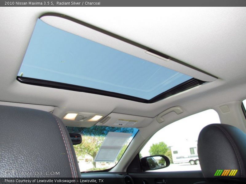 Radiant Silver / Charcoal 2010 Nissan Maxima 3.5 S