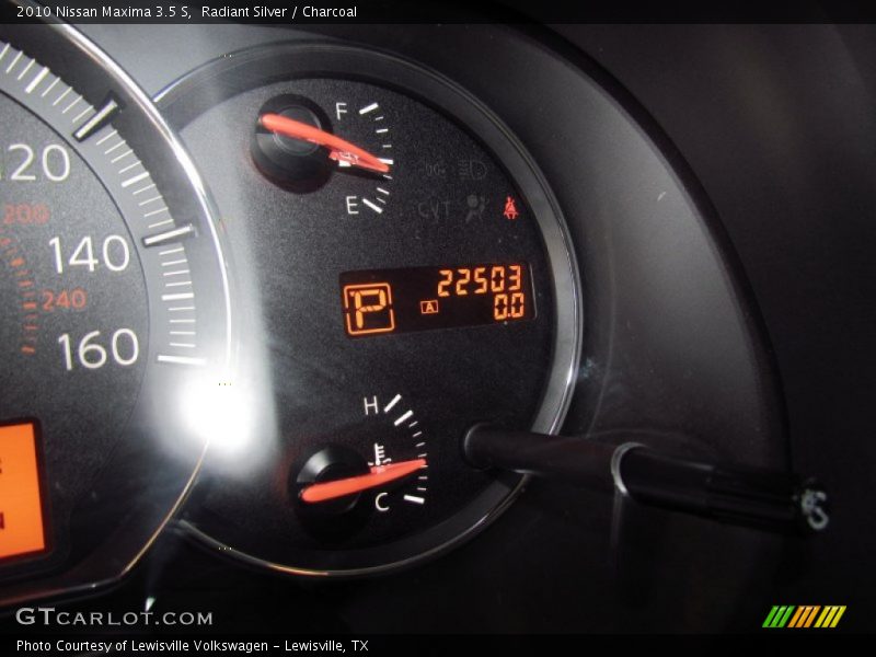 Radiant Silver / Charcoal 2010 Nissan Maxima 3.5 S