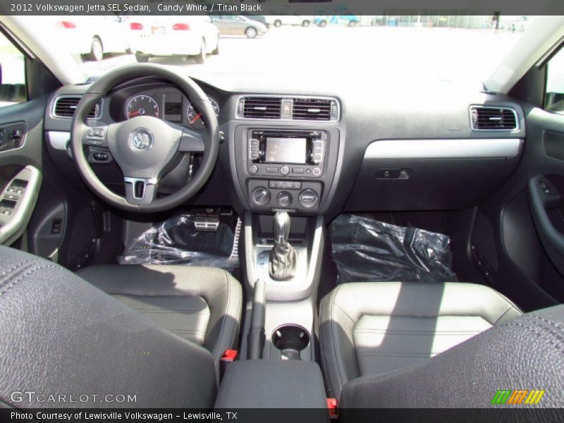 Candy White / Titan Black 2012 Volkswagen Jetta SEL Sedan