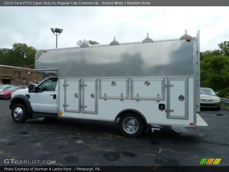 Oxford White / Medium Stone 2010 Ford F550 Super Duty XL Regular Cab Commercial
