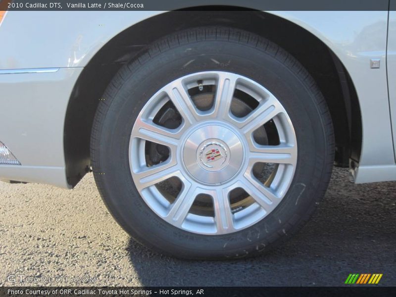 Vanilla Latte / Shale/Cocoa 2010 Cadillac DTS
