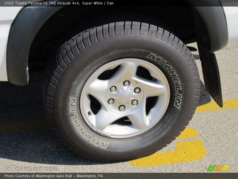 Super White / Oak 2002 Toyota Tacoma V6 TRD Xtracab 4x4