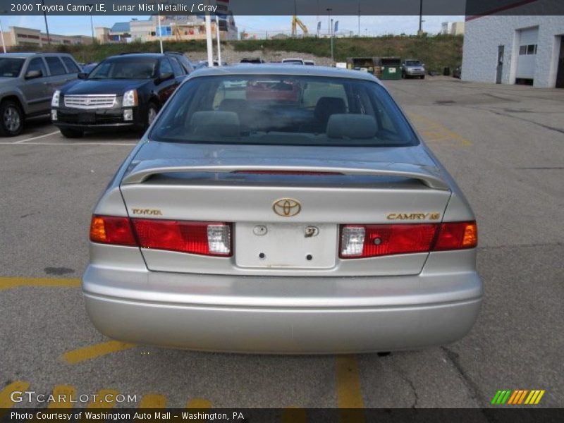 Lunar Mist Metallic / Gray 2000 Toyota Camry LE