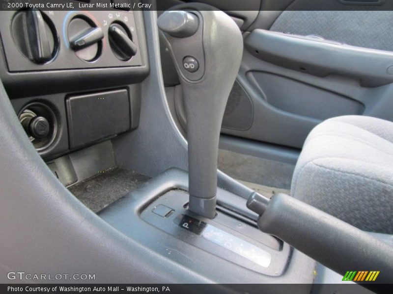 Lunar Mist Metallic / Gray 2000 Toyota Camry LE