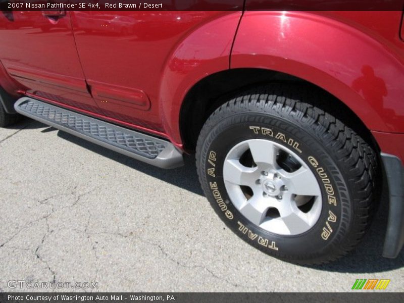 Red Brawn / Desert 2007 Nissan Pathfinder SE 4x4