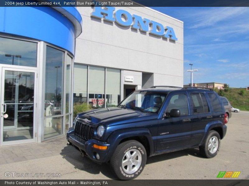 Patriot Blue Pearl / Light Taupe/Taupe 2004 Jeep Liberty Limited 4x4