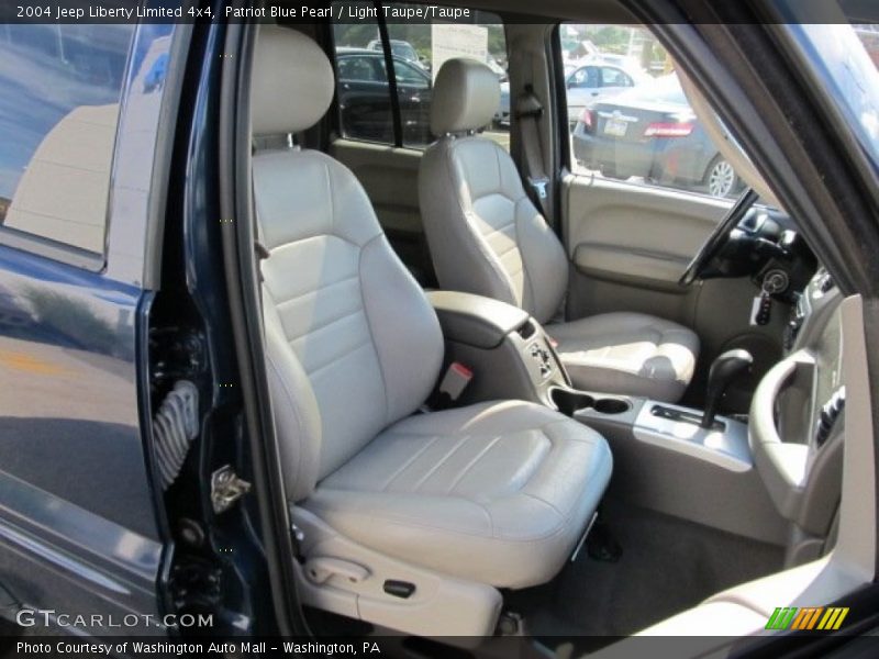 Patriot Blue Pearl / Light Taupe/Taupe 2004 Jeep Liberty Limited 4x4