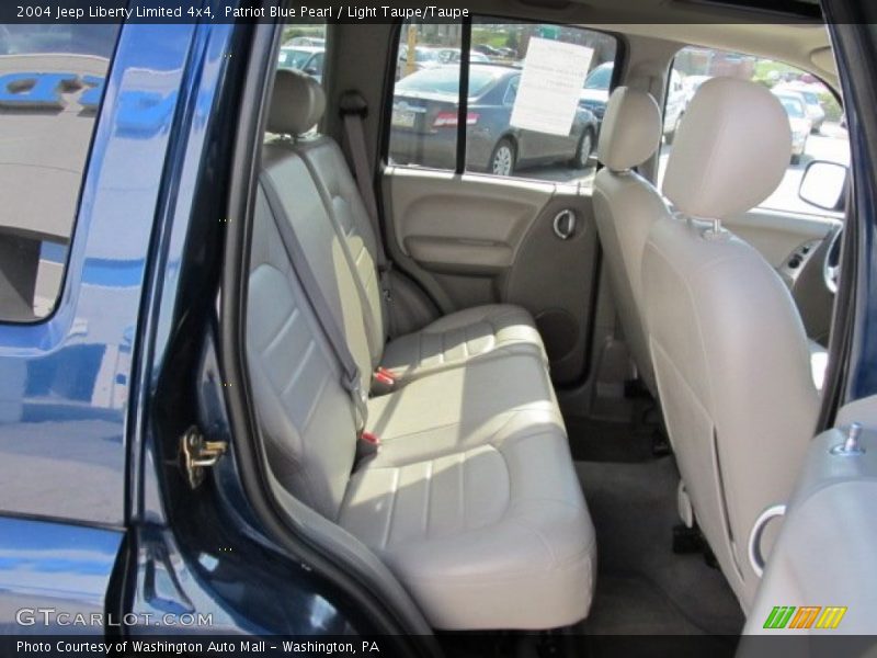 Patriot Blue Pearl / Light Taupe/Taupe 2004 Jeep Liberty Limited 4x4