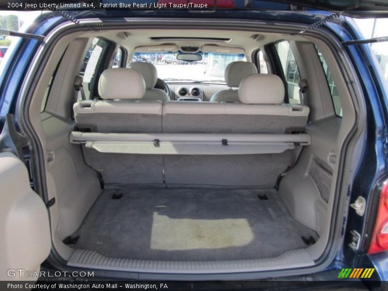 Patriot Blue Pearl / Light Taupe/Taupe 2004 Jeep Liberty Limited 4x4