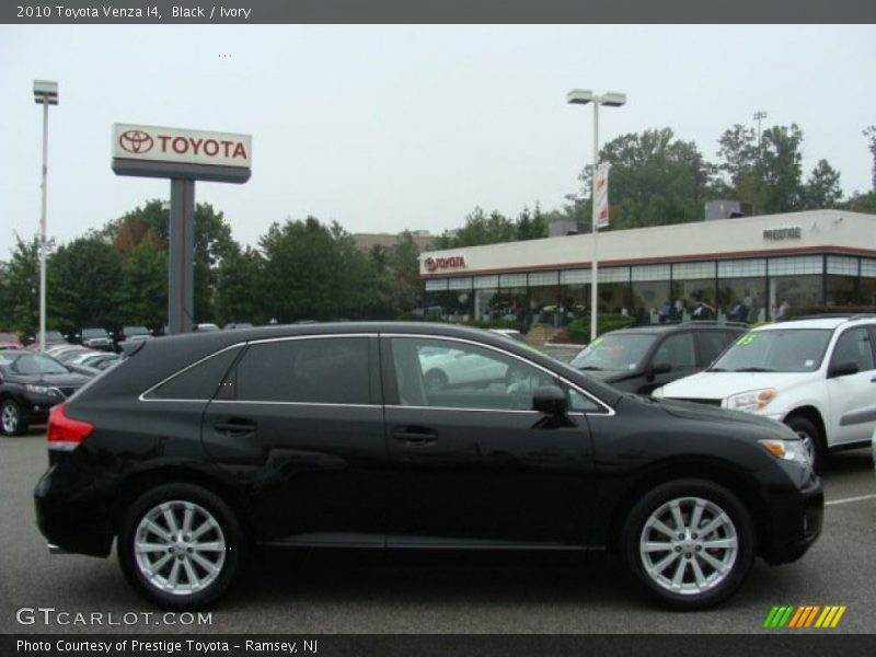 Black / Ivory 2010 Toyota Venza I4