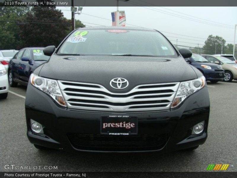 Black / Ivory 2010 Toyota Venza I4