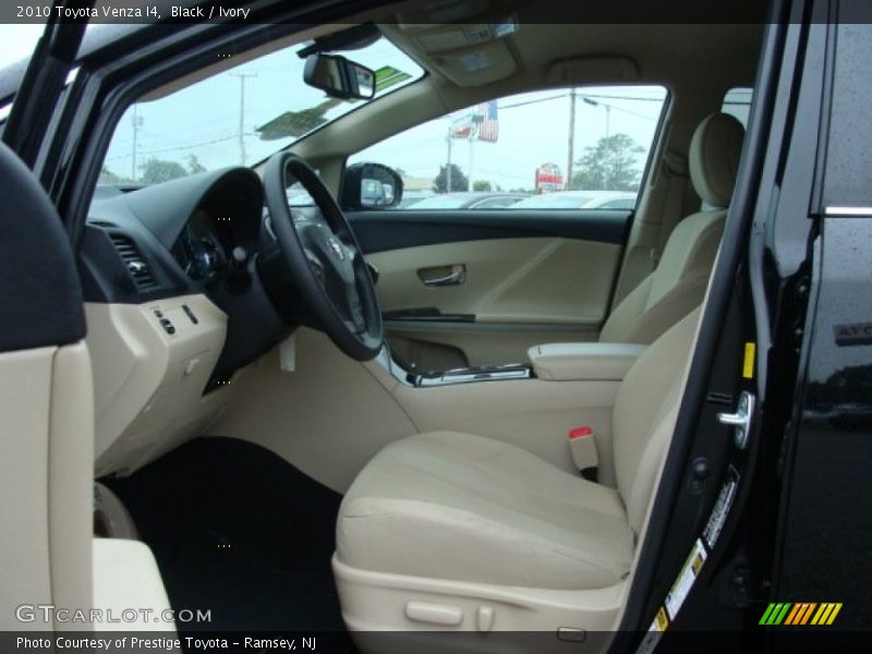 Black / Ivory 2010 Toyota Venza I4