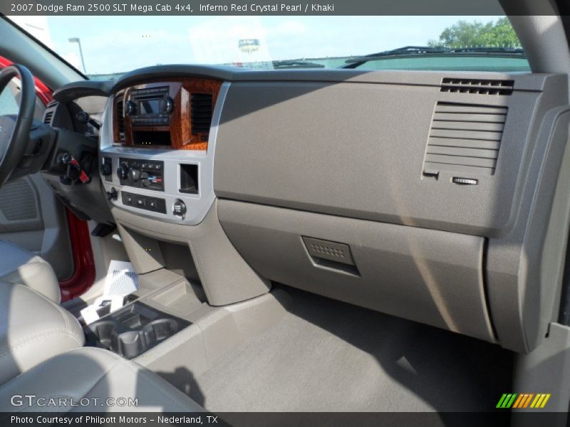 Dashboard of 2007 Ram 2500 SLT Mega Cab 4x4