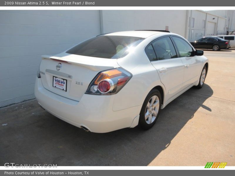 Winter Frost Pearl / Blond 2009 Nissan Altima 2.5 S
