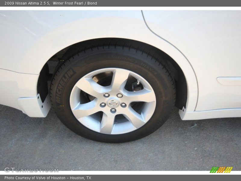 Winter Frost Pearl / Blond 2009 Nissan Altima 2.5 S