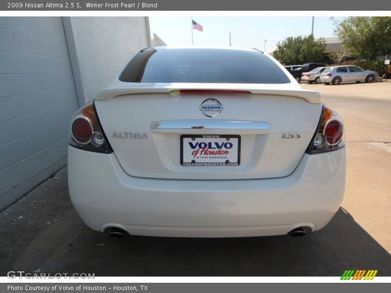 Winter Frost Pearl / Blond 2009 Nissan Altima 2.5 S
