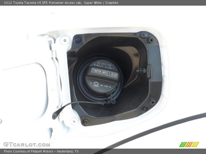 Super White / Graphite 2012 Toyota Tacoma V6 SR5 Prerunner Access cab