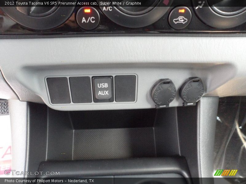 Super White / Graphite 2012 Toyota Tacoma V6 SR5 Prerunner Access cab