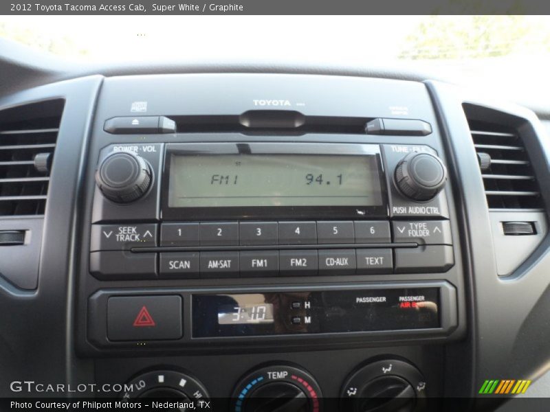 Controls of 2012 Tacoma Access Cab