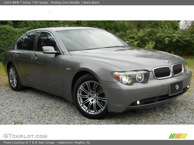 Front 3/4 View of 2004 7 Series 745i Sedan