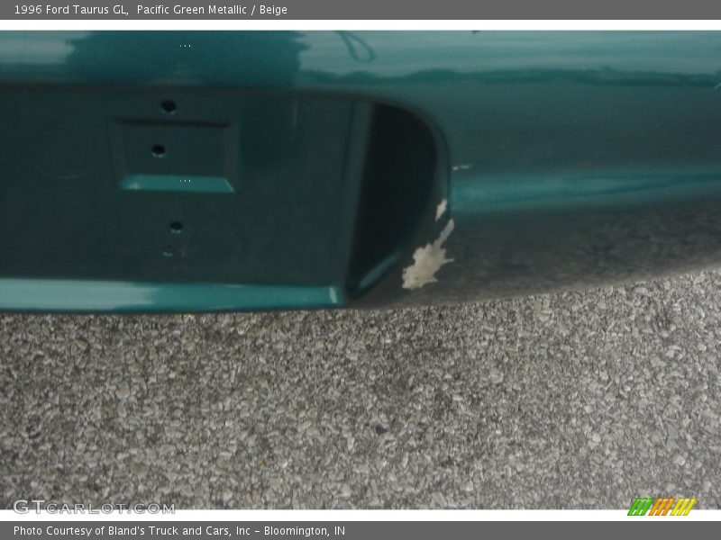 Pacific Green Metallic / Beige 1996 Ford Taurus GL