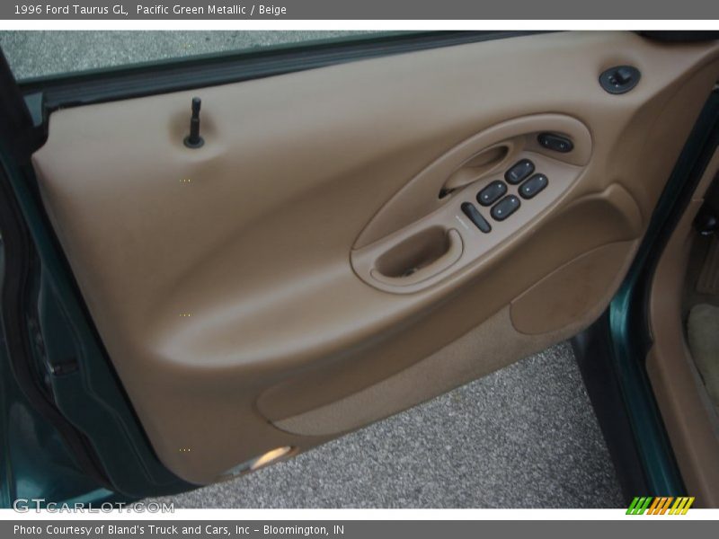 Pacific Green Metallic / Beige 1996 Ford Taurus GL