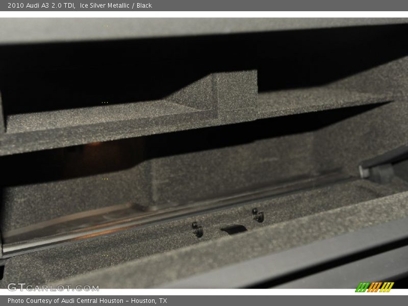 Ice Silver Metallic / Black 2010 Audi A3 2.0 TDI