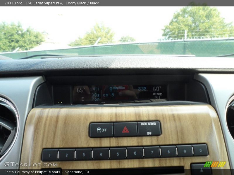 Ebony Black / Black 2011 Ford F150 Lariat SuperCrew