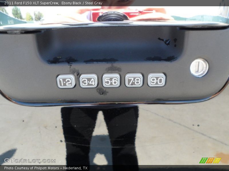 Ebony Black / Steel Gray 2011 Ford F150 XLT SuperCrew