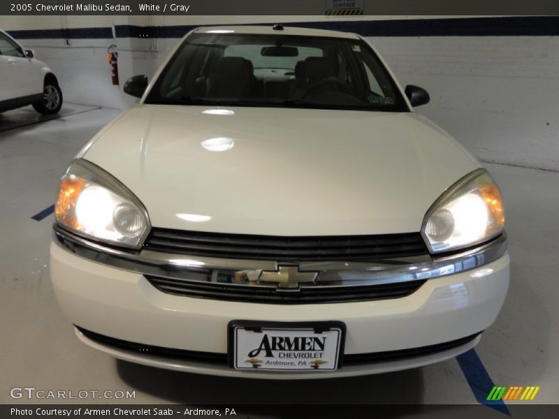 White / Gray 2005 Chevrolet Malibu Sedan