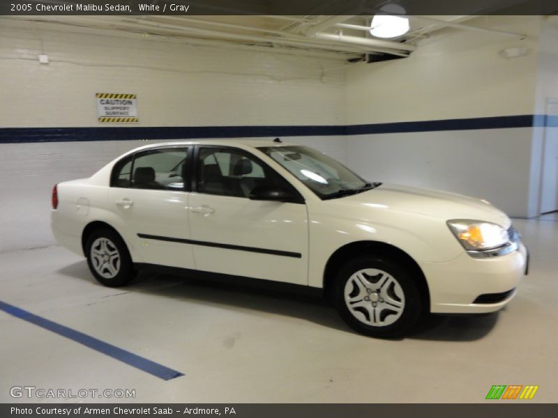 White / Gray 2005 Chevrolet Malibu Sedan