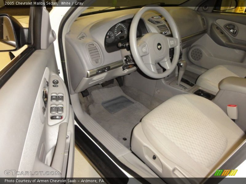 White / Gray 2005 Chevrolet Malibu Sedan