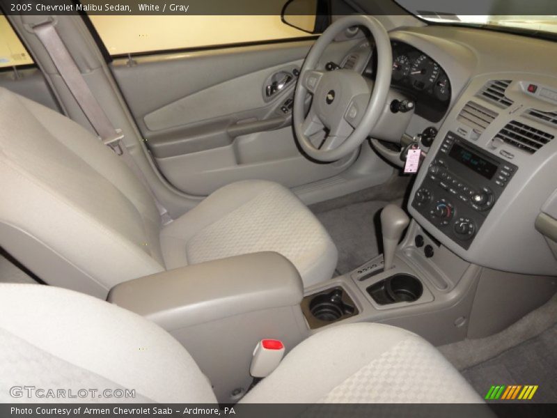White / Gray 2005 Chevrolet Malibu Sedan