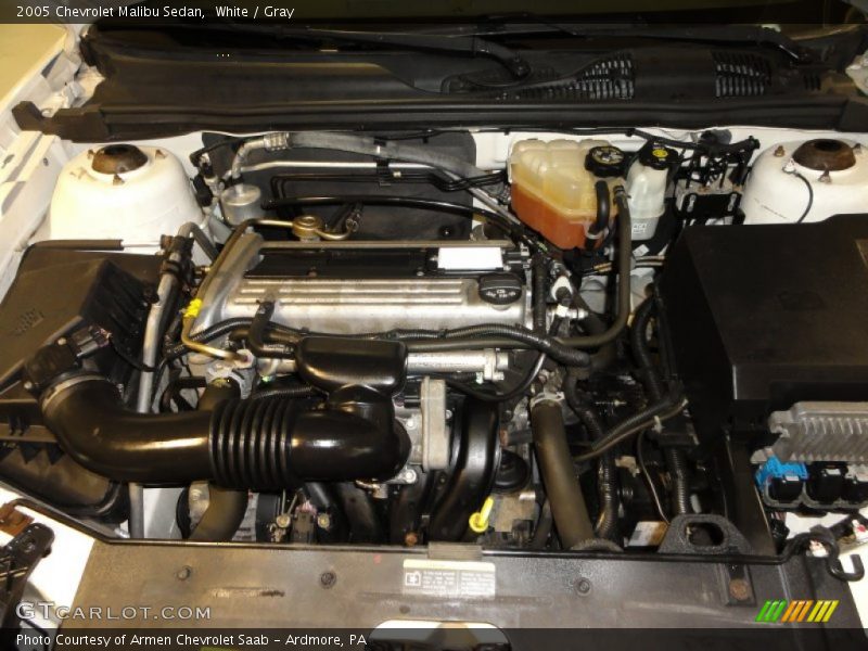 White / Gray 2005 Chevrolet Malibu Sedan
