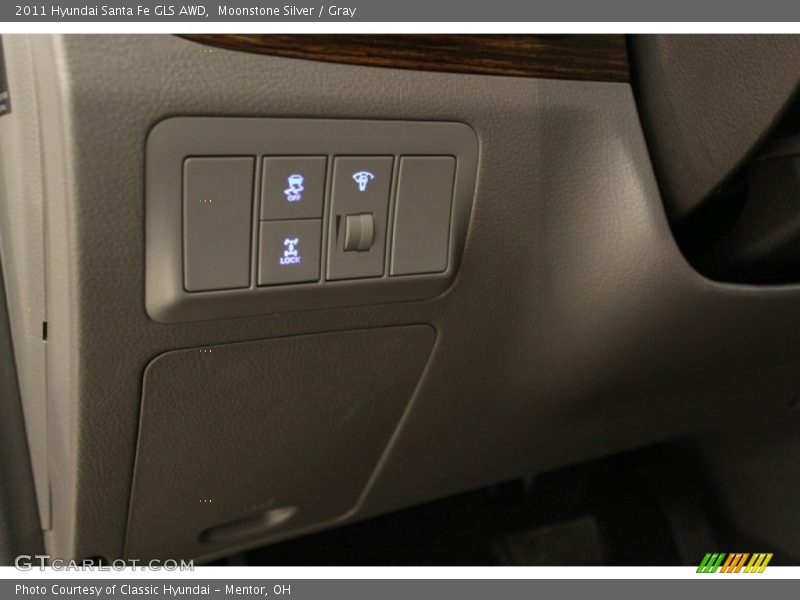 Moonstone Silver / Gray 2011 Hyundai Santa Fe GLS AWD