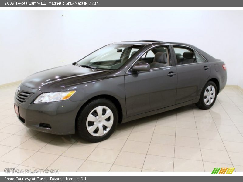 Magnetic Gray Metallic / Ash 2009 Toyota Camry LE