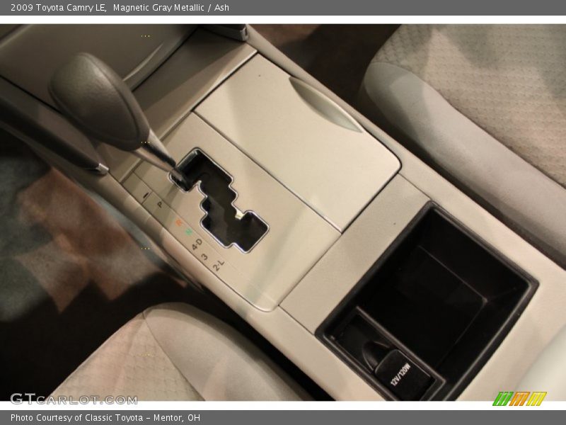 Magnetic Gray Metallic / Ash 2009 Toyota Camry LE
