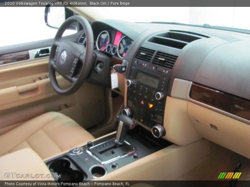 Black Uni / Pure Beige 2010 Volkswagen Touareg VR6 FSI 4XMotion