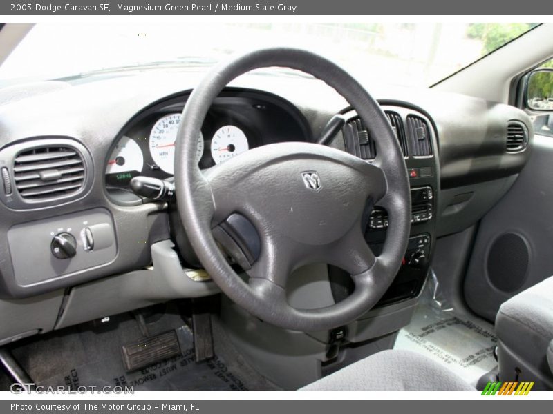 Magnesium Green Pearl / Medium Slate Gray 2005 Dodge Caravan SE