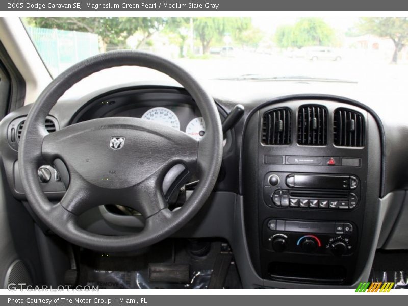 Magnesium Green Pearl / Medium Slate Gray 2005 Dodge Caravan SE