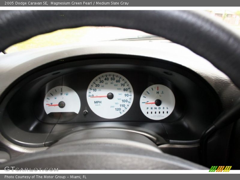 Magnesium Green Pearl / Medium Slate Gray 2005 Dodge Caravan SE