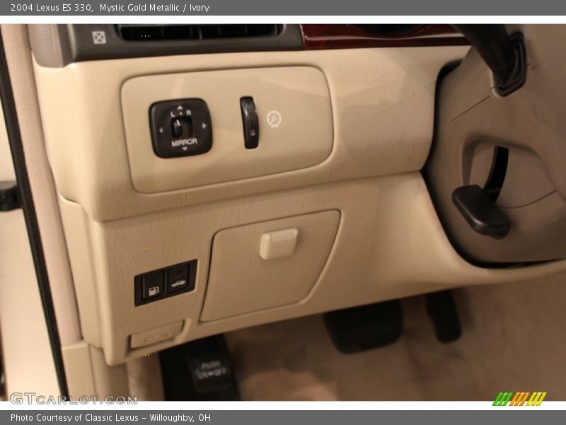 Mystic Gold Metallic / Ivory 2004 Lexus ES 330