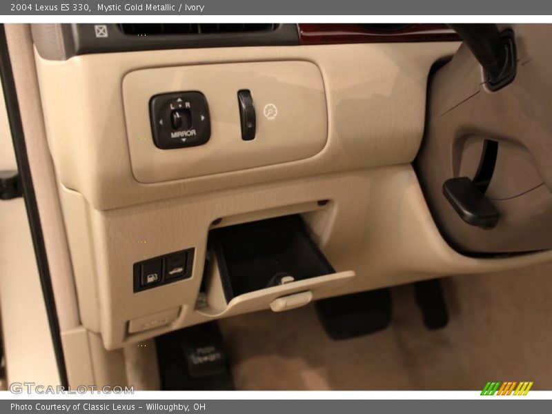 Mystic Gold Metallic / Ivory 2004 Lexus ES 330